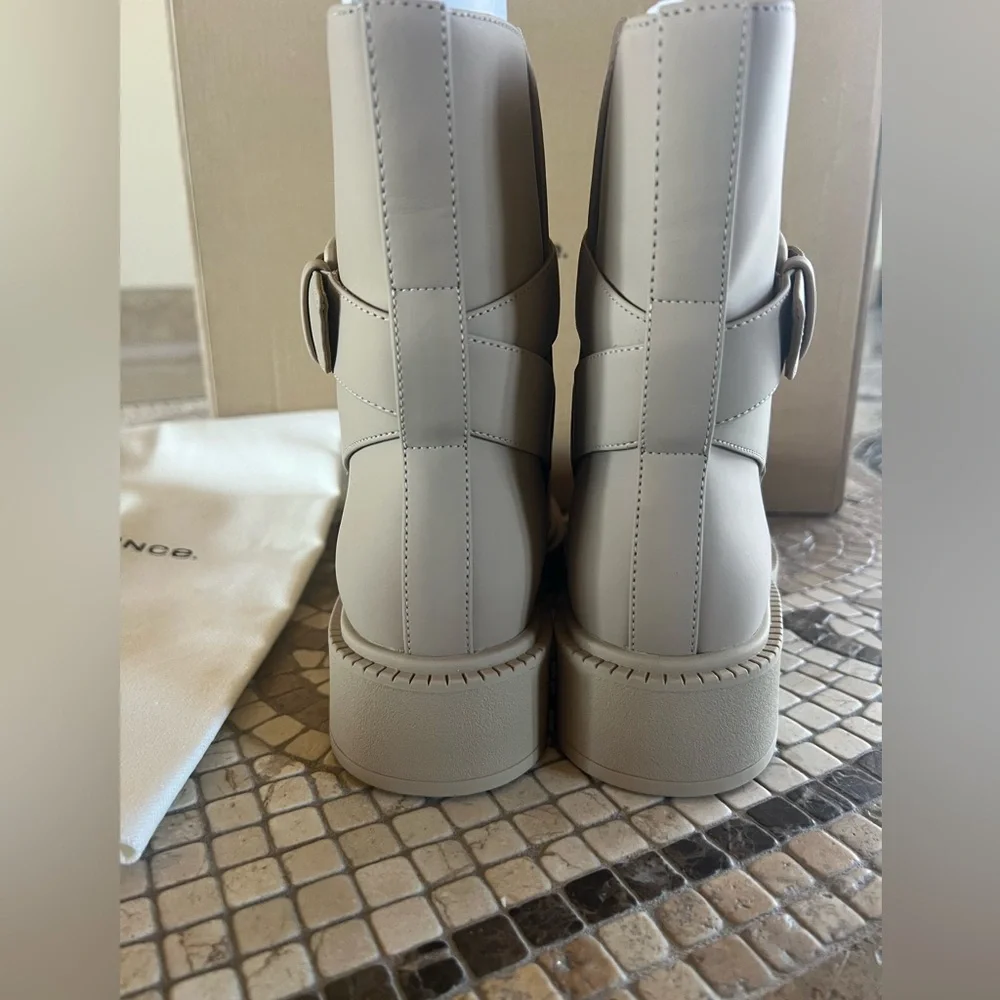 NIB Vince Kaelyn Waterproof Ankle Rain Boots in 